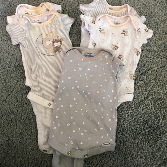 0-3 baby clothes - Picture 2 of 6